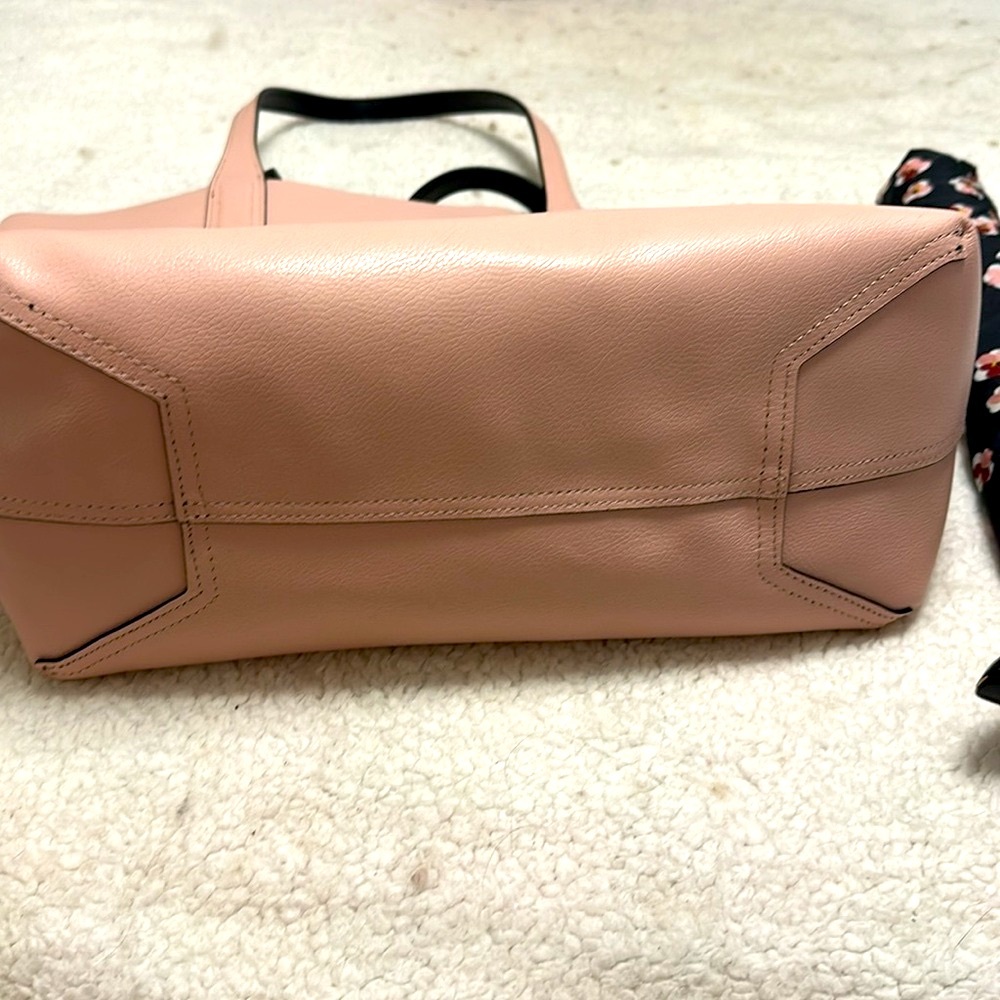 Pink Tote Bag with Dog Design Pouch - Picture 8 of 16